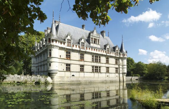 The Castles of the Loire Valley, Visite d'Azay le Rideau, Château de la Loire, Château Azay le Rideau, Guide Azay le Rideau, Visite Azay le Rideau