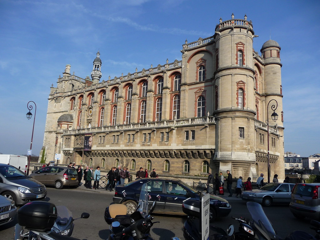 Chateau de Saint Germain Tour Guide
