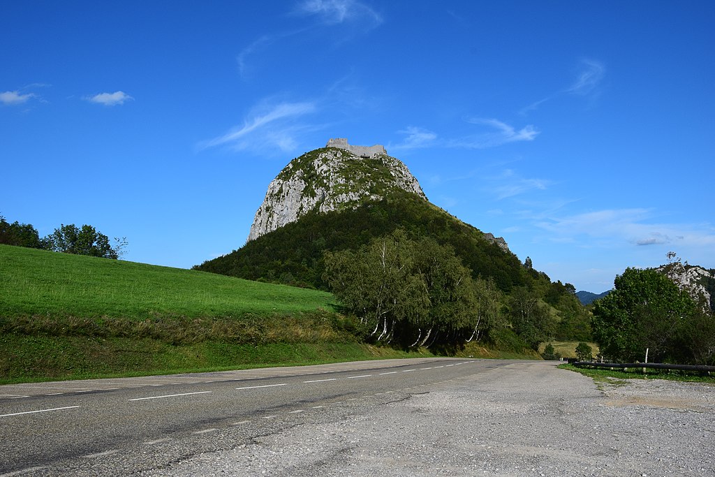 Lavalenet Tour Guide