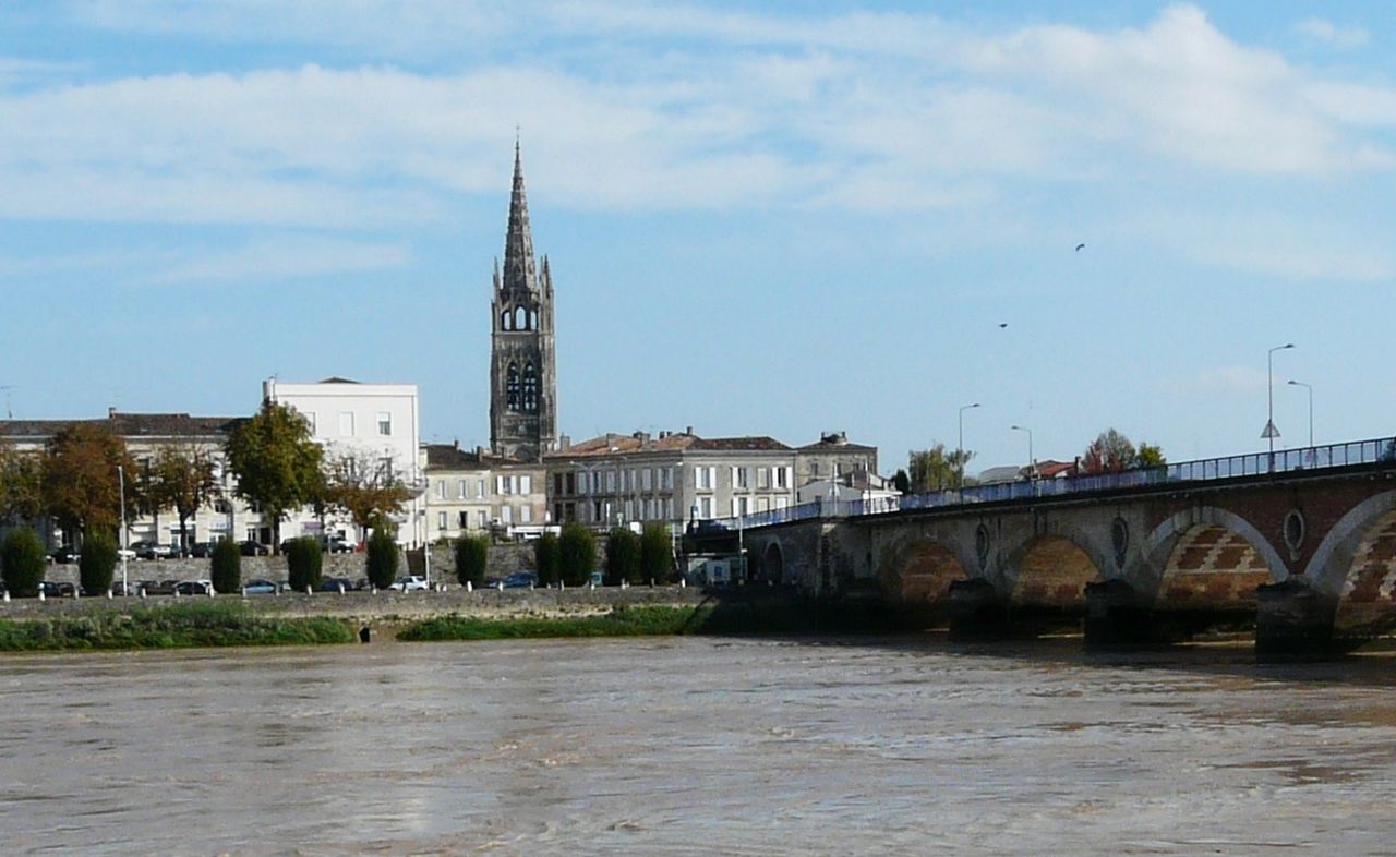 Libourne Tour Guide