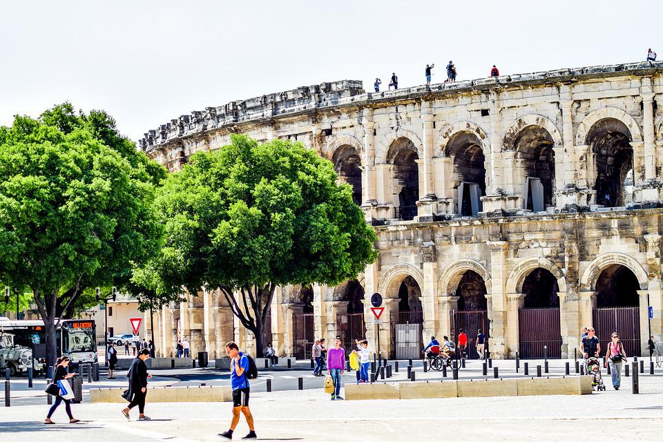 Book a guide Nimes, Nimes city tour, Nimes Tour Guide