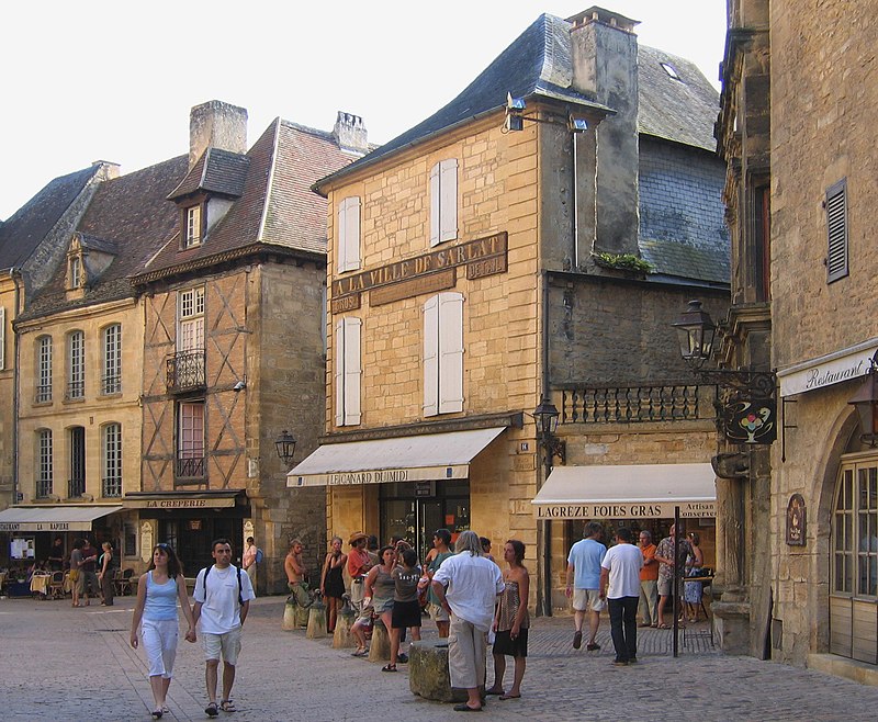 Sarlat Tour Guide