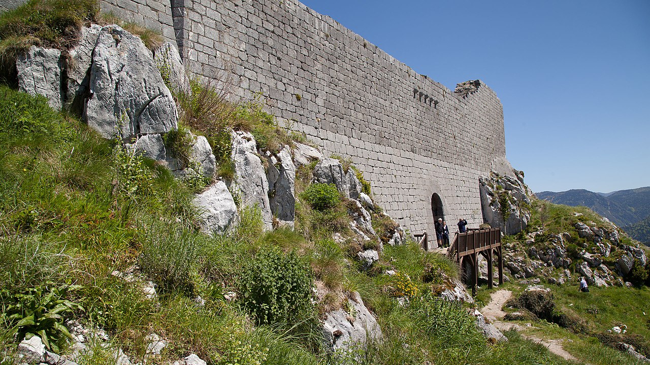 Montsegur Tour Guide