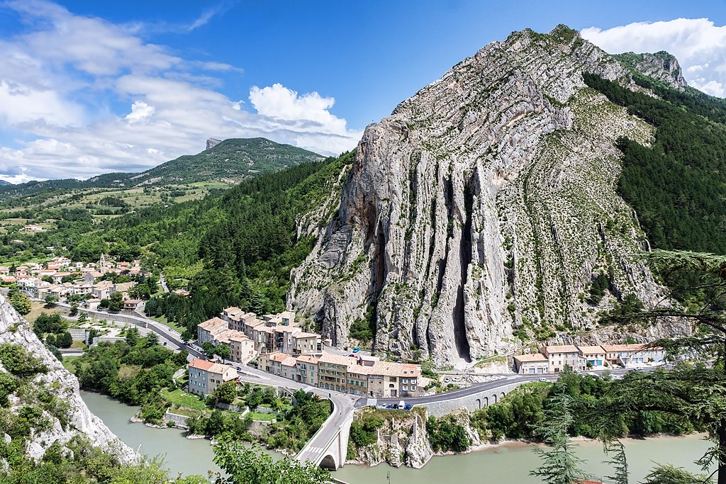 Sisteron Tour Guide
