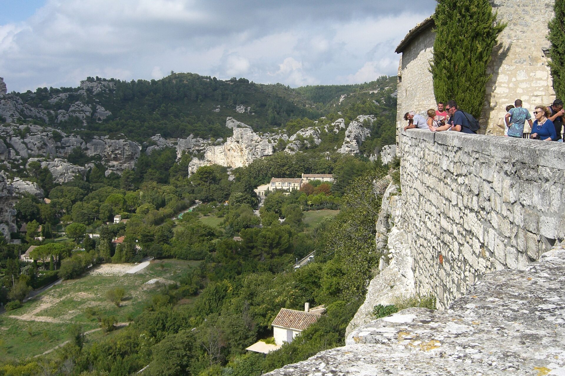 Les baux de Provence Tour Guide