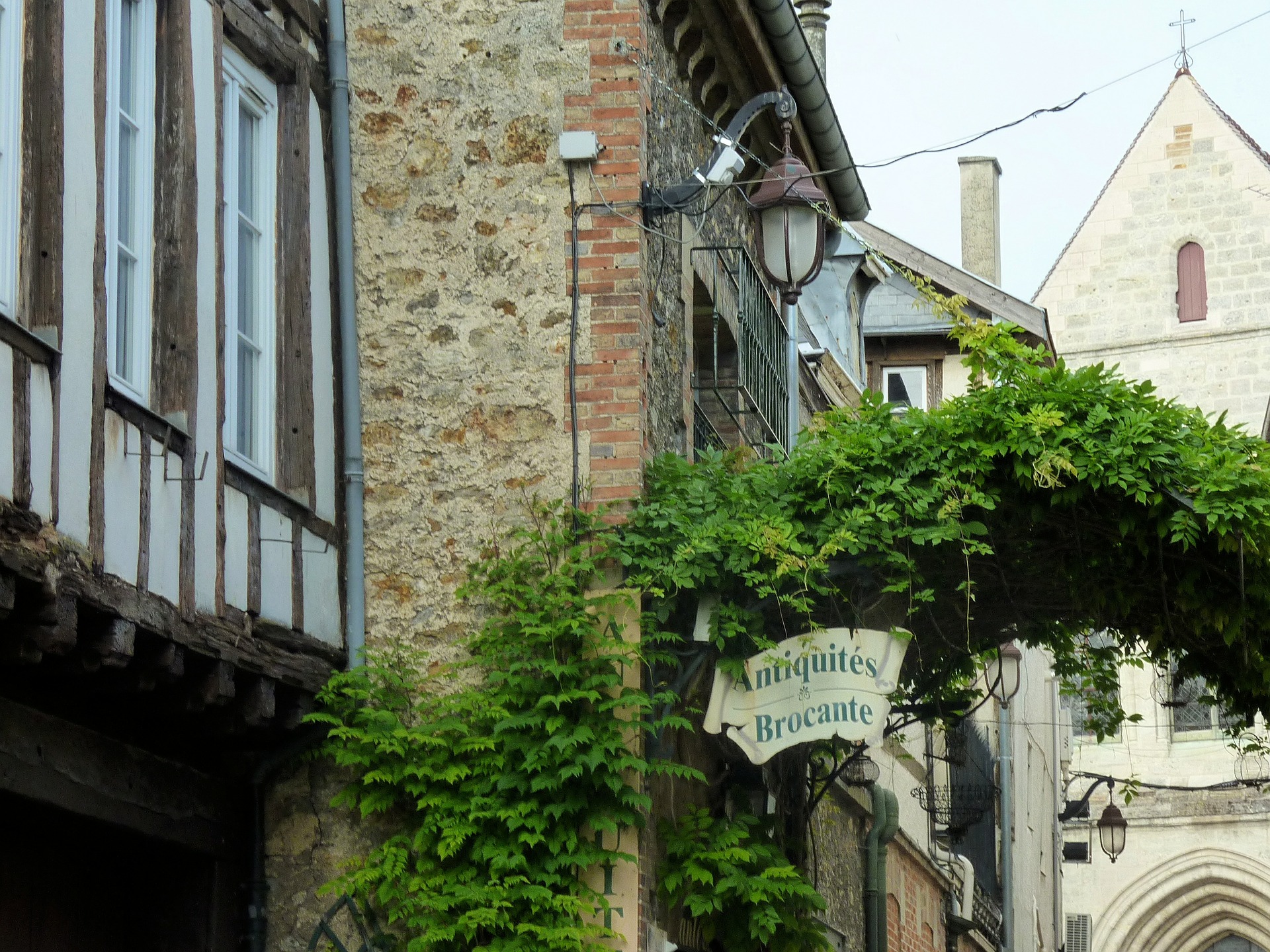 book a guide chalons en champagne