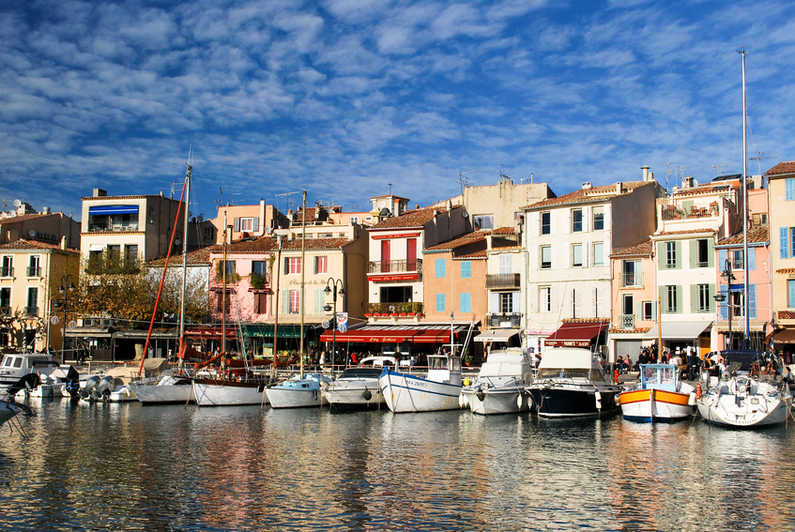 N°1 Cassis Walking Tour (2h) - Tour Guides France