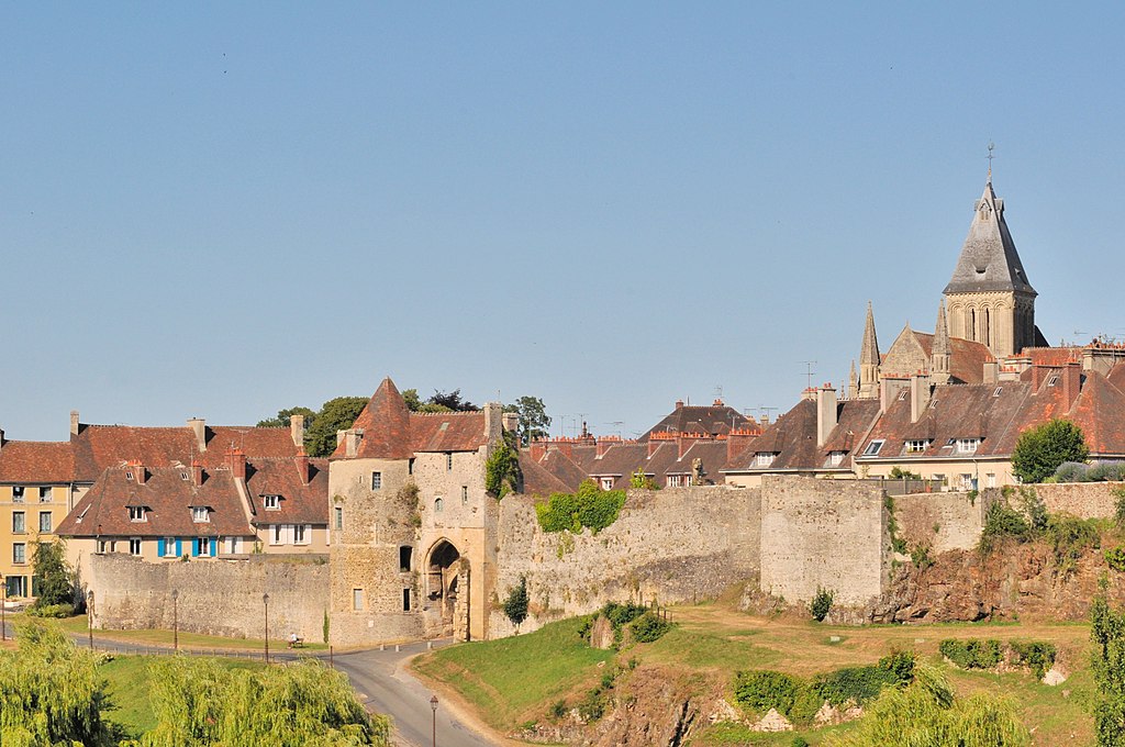 Falaise Walking Tour