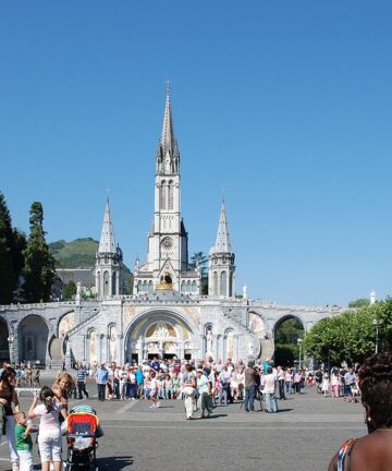 Lourdes France Travel, book a guide lourdes, Excursion Lourdes