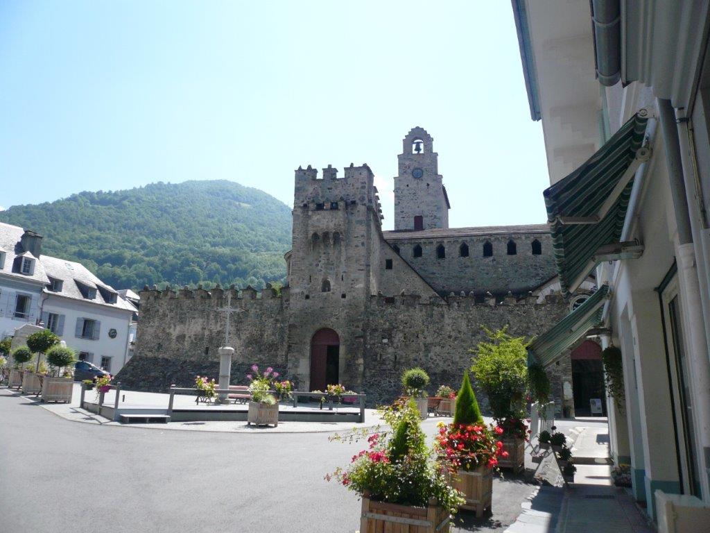Luz Saint Sauveur Walking Tour