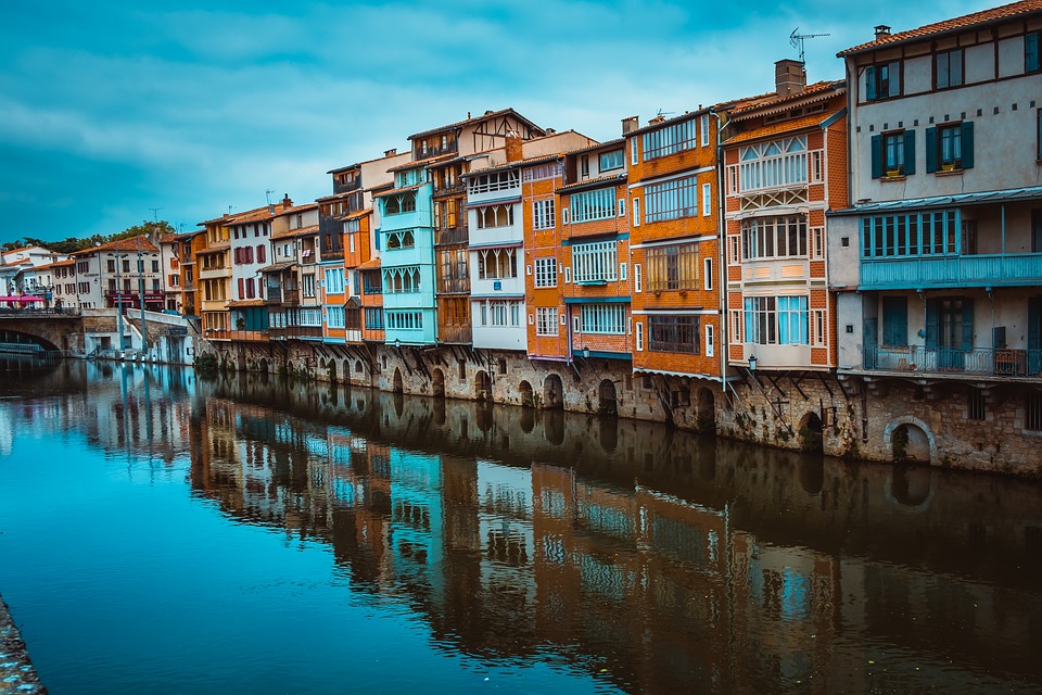 Castres Walking Tour