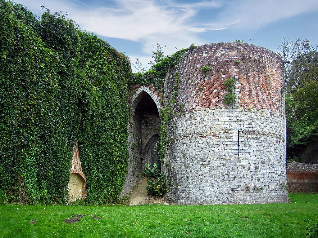 Montreuil sur Mer Walking tour