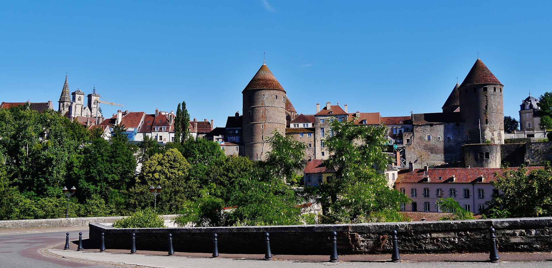 Book a Guide Semur en Auxois
