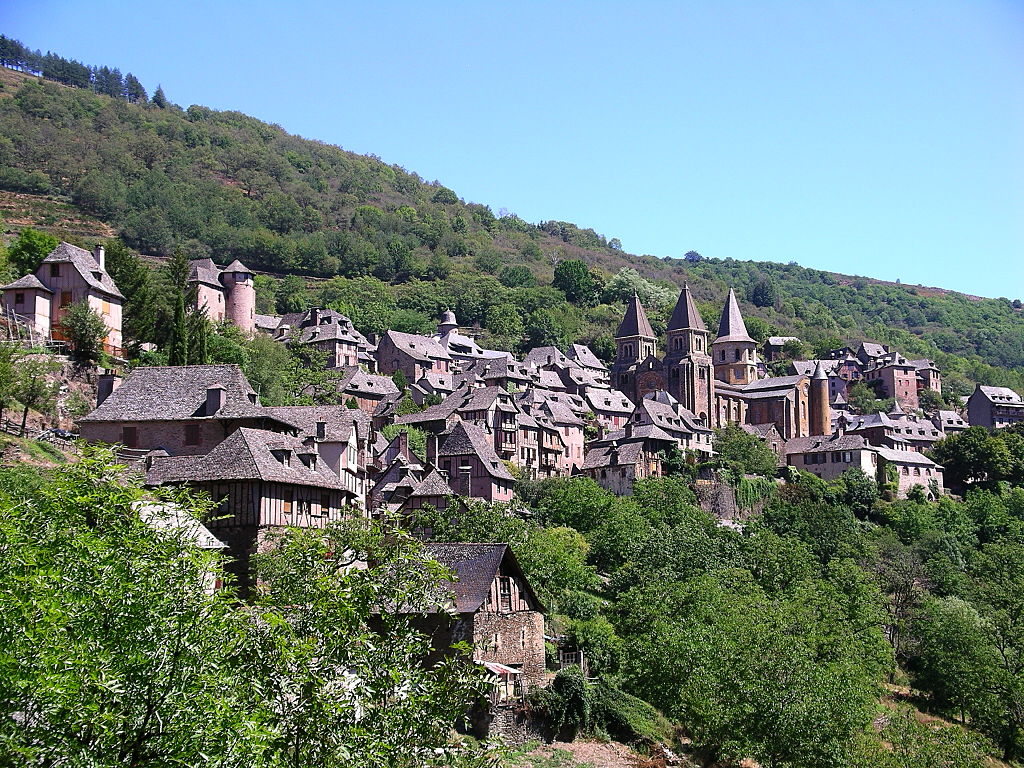Conques Walking Tour