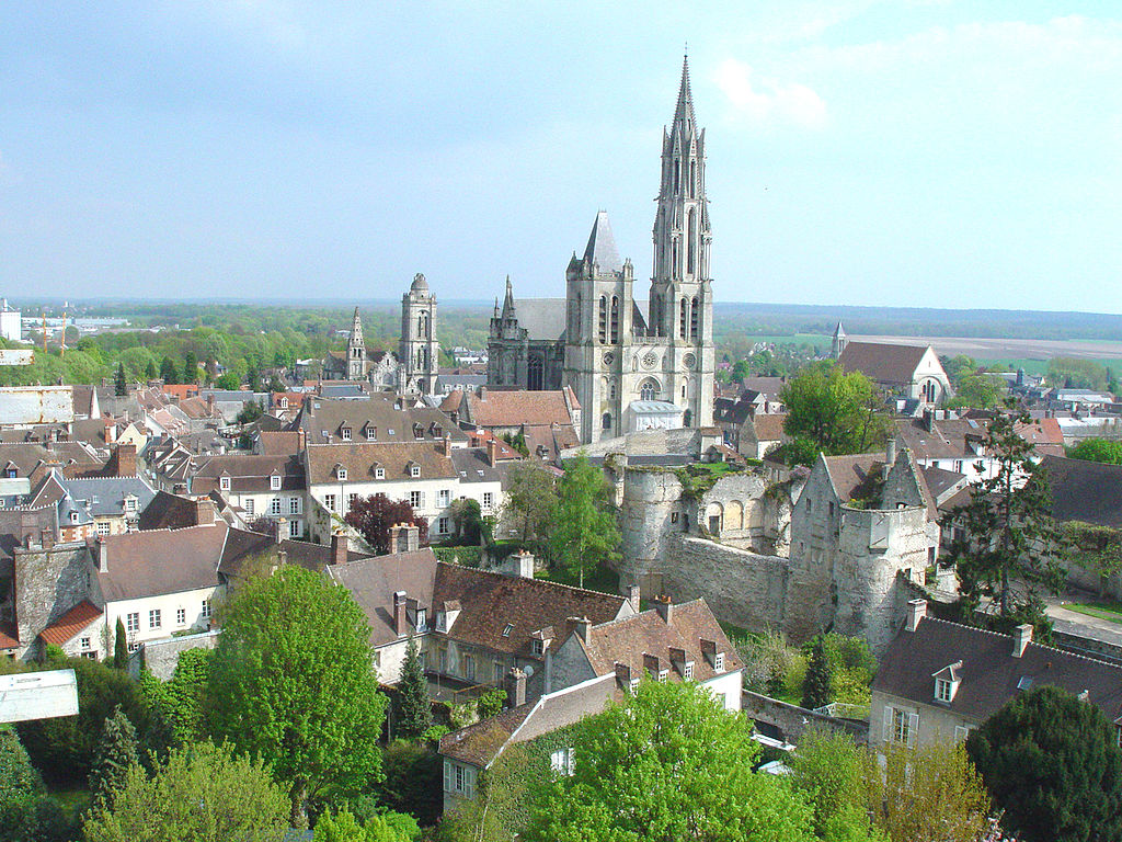 book a guide senlis
