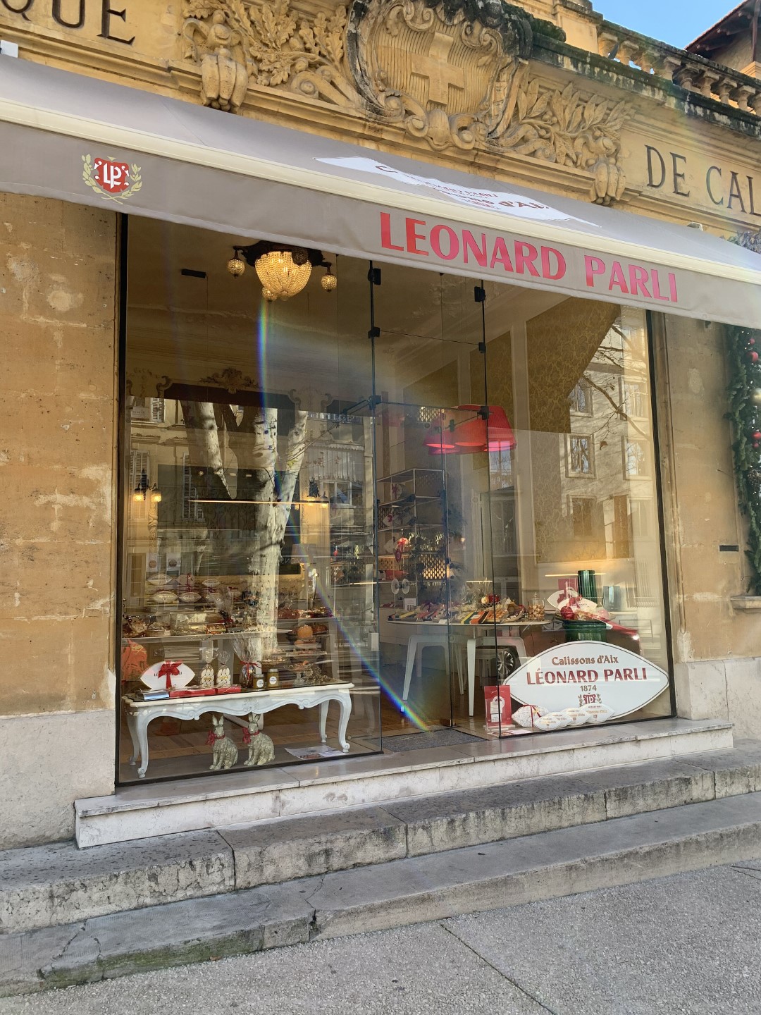 book a guide aix en provence