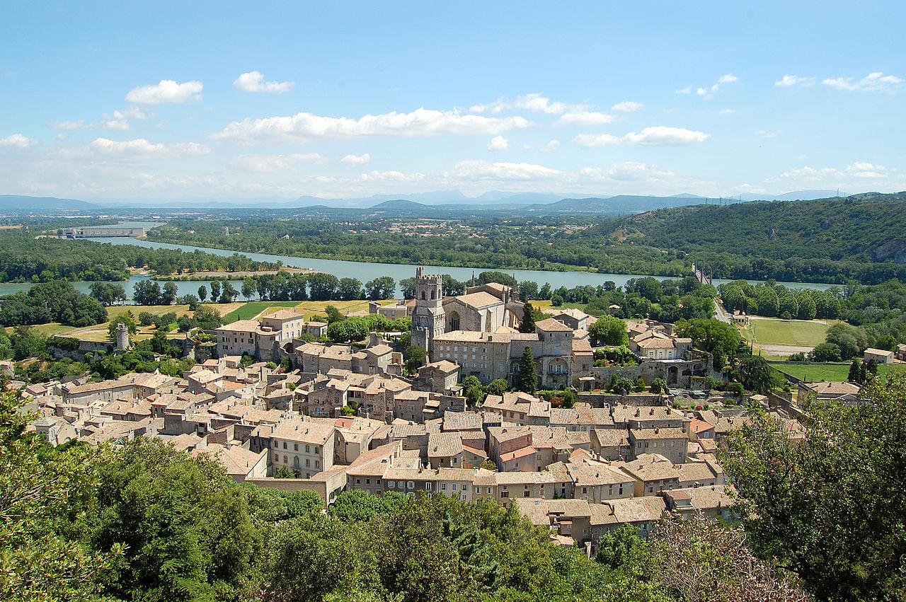 Viviers sur Rhône Tour