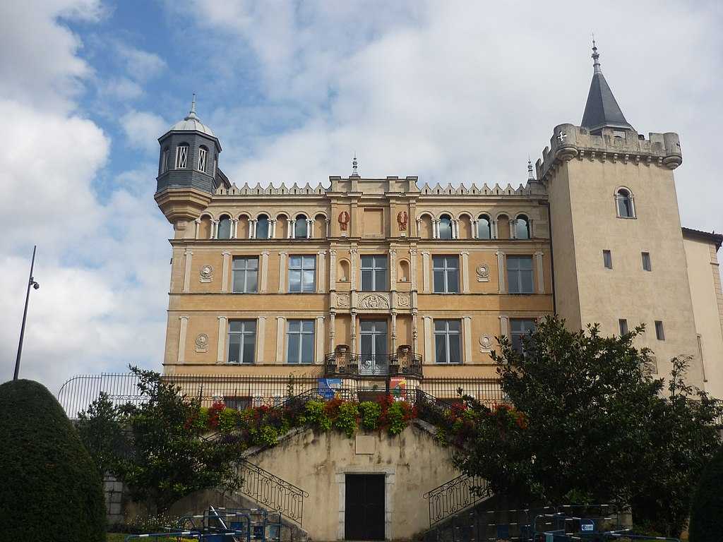 Saint Priest Tour Guide