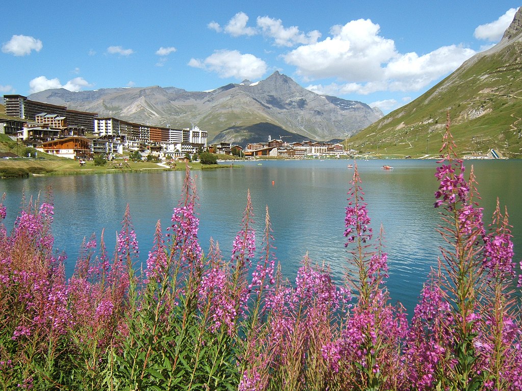 Tignes Tour Guide