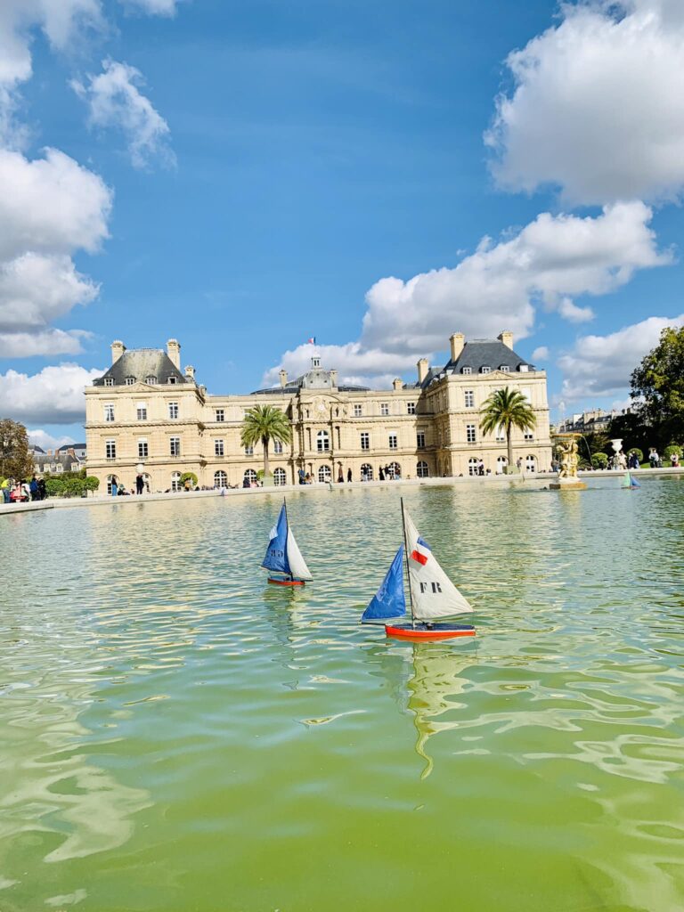 Visit Paris, Paris Tour Guide, Saint Germain des Pres, Paris Private Tour, Jardin du Luxembourg