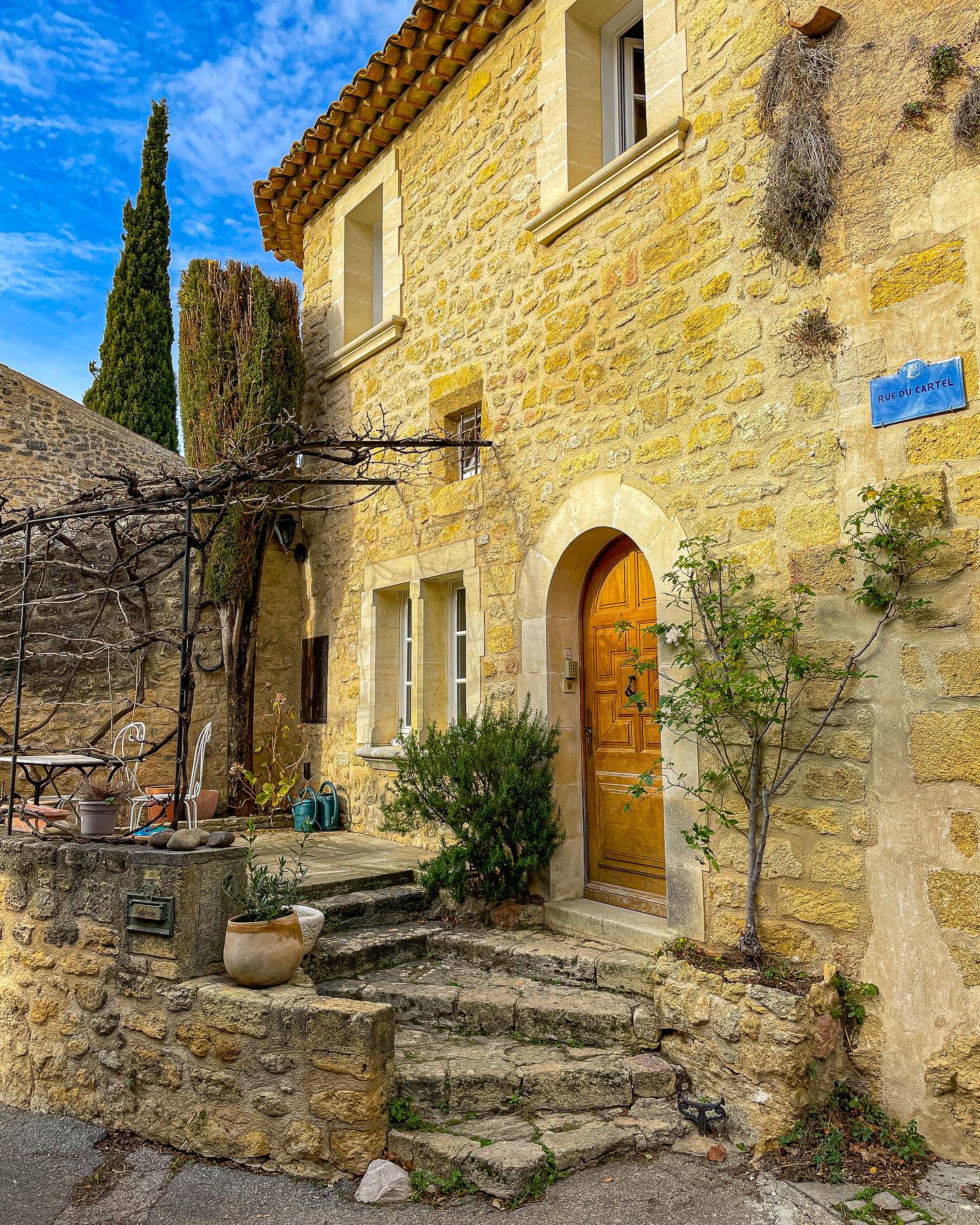 Visit Ansouis, Visit Luberon, Ansouis Tour Guide