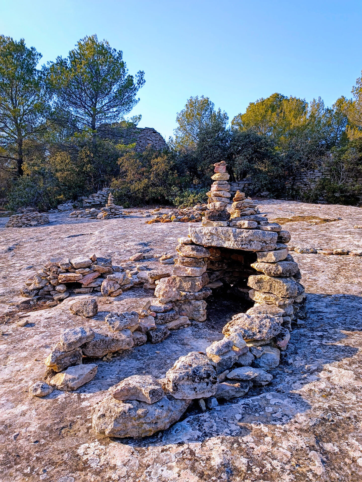 Visit Provence, Visit Luberon, Provence Tours, Cabrieres d'Avignon Tour Guide