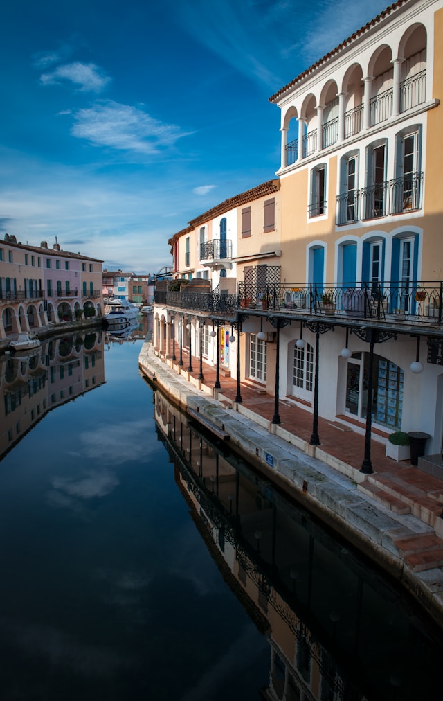 Port Grimaud Guides France Excursion to Grimaud and Port-Grimaud, Saint Tropez Excursion, Saint Tropez Cruise Port