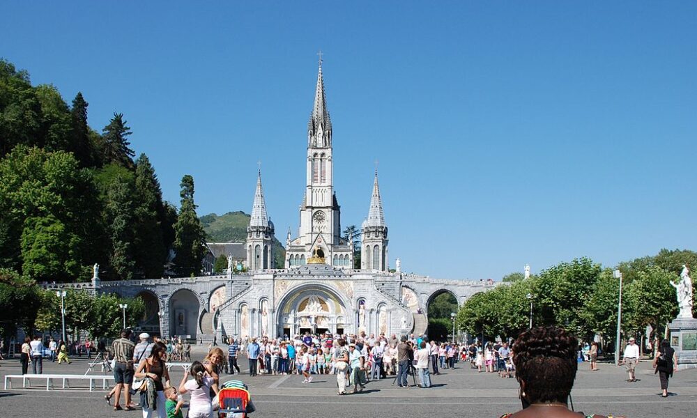 Lourdes France Travel, book a guide lourdes, Excursion Lourdes