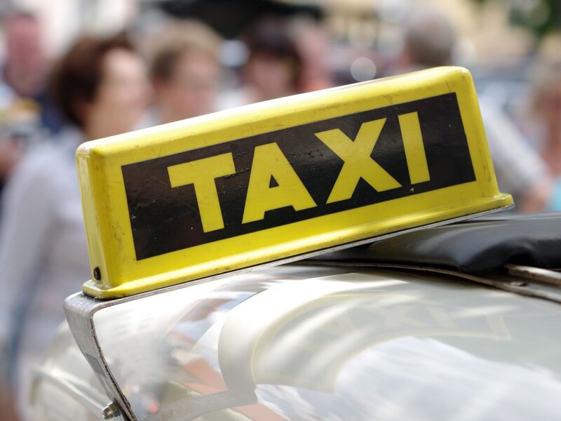 Taxi to Versailles, Visit the Palace of Versailles